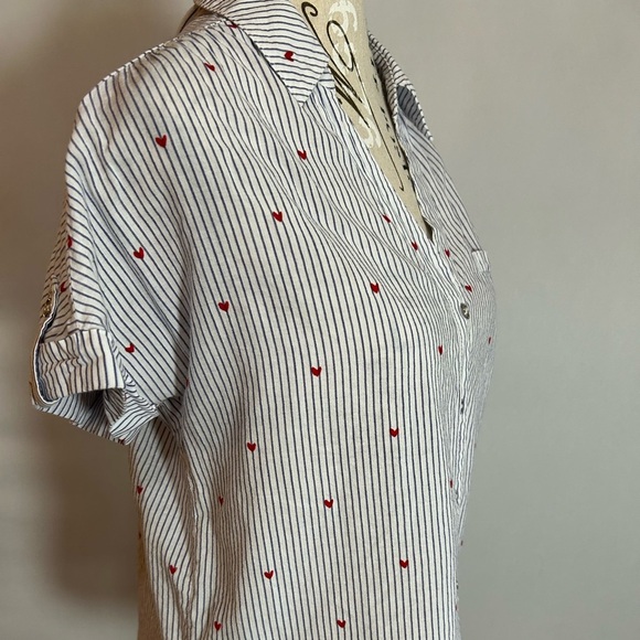 Candie's White and Red Striped Casual Shirt - Picture 7 of 9